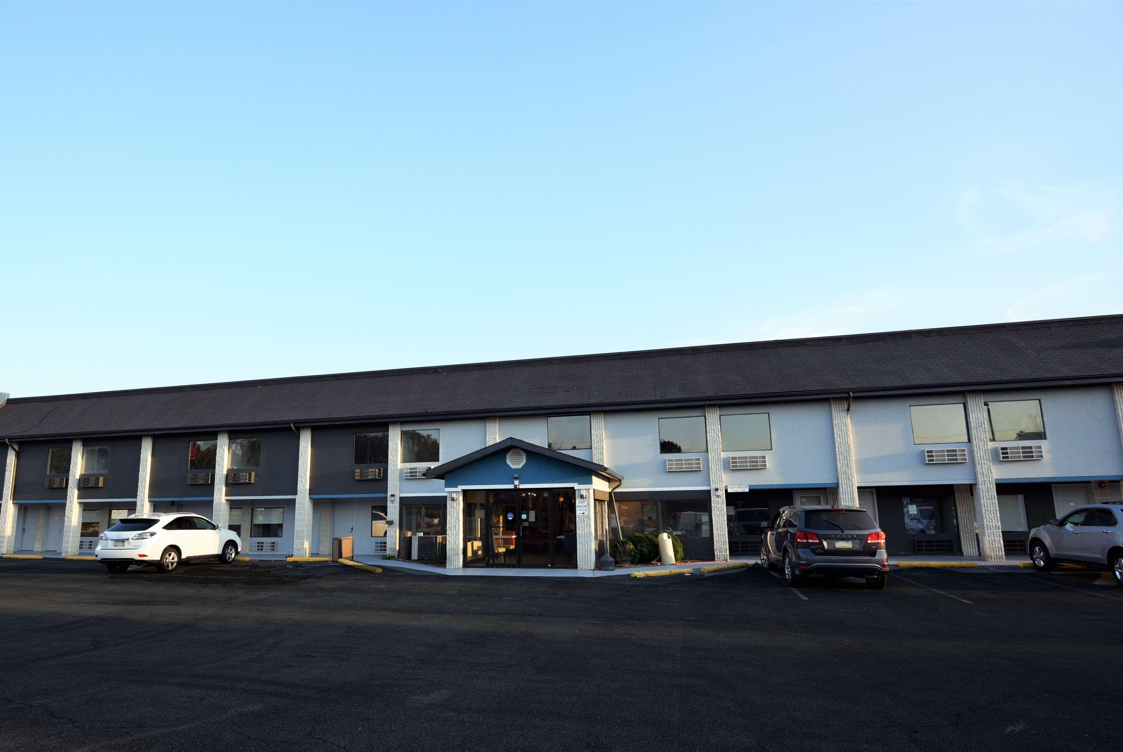 Hotel Baymont By Wyndham Pine Grove I-81 Exterior foto